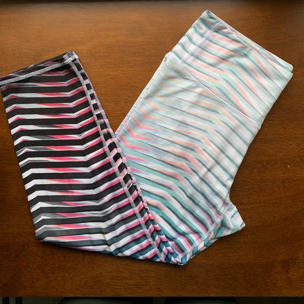 Athleta Chaturanga Capri Leggings